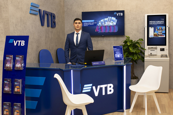 bank-vtb-azerbaycan-xirdalanda-melumat-stendi-istifadeye-verdi